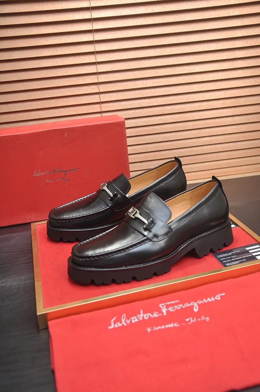 Men's shoes 💰500💶[Ferragamo/Ferragamo] The latest model in the counter. Original imported high-quality cowhide with open edges + imported 🐂 water-dyed cowhide lining + original luxury metal buckle + original combined outsole. Comparison without pressure 38--45 (45 is custom-made and cannot be returned or exchanged)
